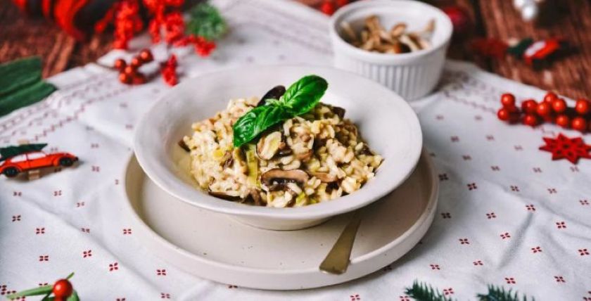 Dišeča glavna jed za valentinovo – rižota z gobami in porom