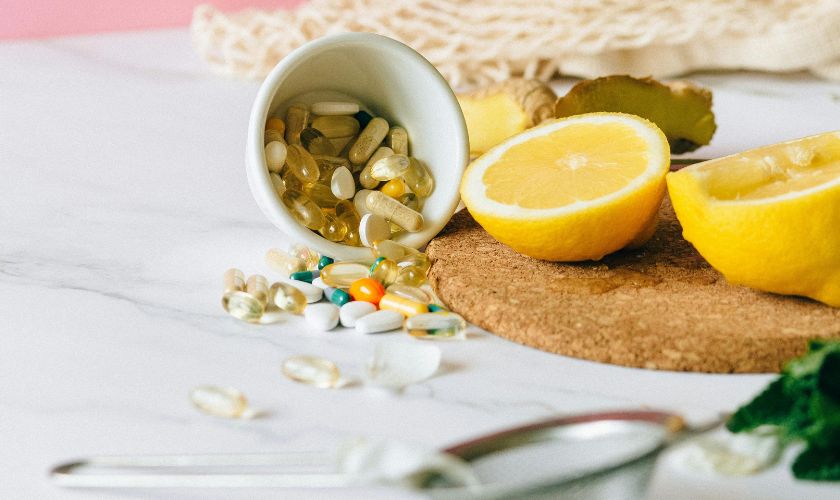 Vitamin C je pomembno prehransko dopolnilo, ki prispeva k ravnovesju imunskega sistema.