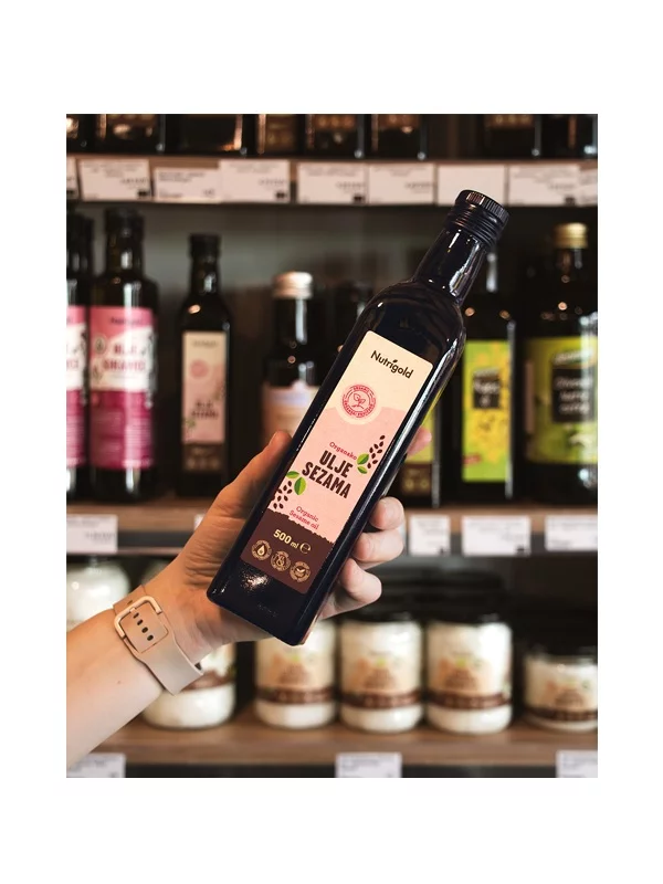 Nutrigold ekološko hladno stisnjeno sezamovo olje v steklenici, 500ml.