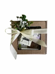 Tikveško blago darilni paket cvita v čudoviti embalaži