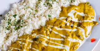 Curryjeva omaka z rižem za najboljše kosilo