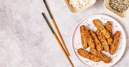 Hrustljavi tempeh v začimbah - veganski prigrizek, poln beljakovin