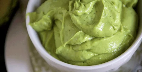 Izdelajte avokado jogurt in spremenite svoje navade prigrizka