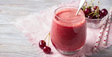 Osvežilni beljakovinski smoothie za zdravo in sito jutro