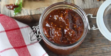 Paradižnikov džem s chia semeni