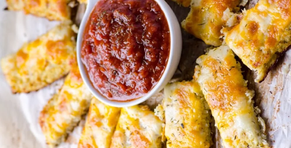 Palčke iz cvetače in sira - low carb snack brez veliko muke