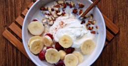 Breakfast bowl novejše generacije - s kuskusom iz ajde!