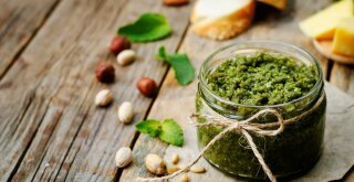 Pesto iz lešnika za bolj bogate okuse priljubljenih jedi