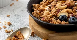Najboljše granole za zdravi in slastni zajtrk