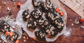 Brownie brez sladkorja in moke je sladica, ki jo boste pogosto delali