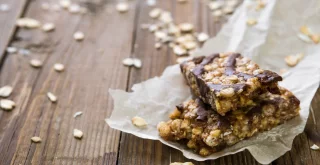 Energijske ploščice z arašidovim maslom za vsak dan