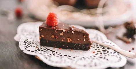 Presna Ferrero torta - vsi vaši čuti bodo uživali