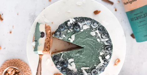 Zelena torta s spirulino.