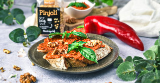 Zaljubljeni smo v pesto iz pečenih paprik