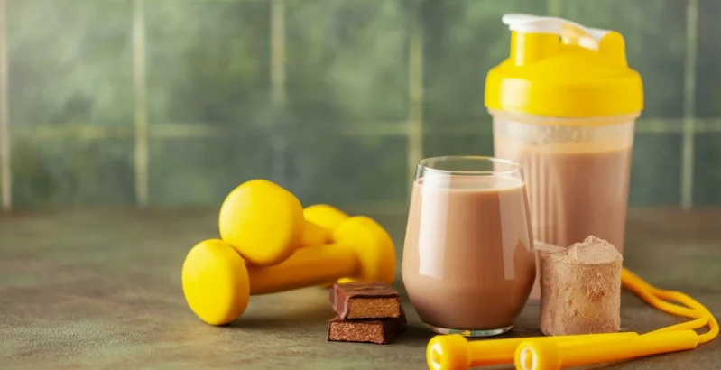 Proteinske ploščice ali proteinski šejk - kaj izbrati?