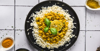 Curry iz rumene leče - za kosilo polno okusov, barv in sreče!