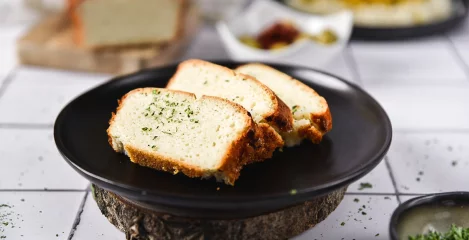 Zmanjklo vam je moke? Pripravite sočen rižev kruh!