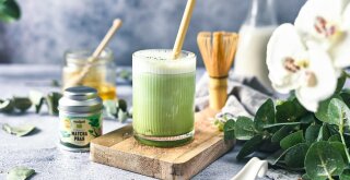 Matcha latte - recept za zdrav napitek, ki odlično nadomesti kavo!