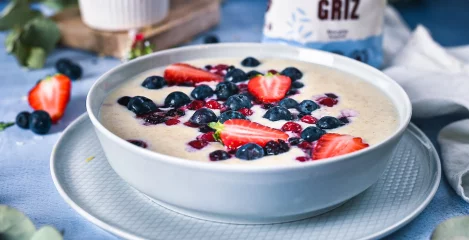 Rižev zdrob s sadjem - recept za okusen brezglutenski zajtrk