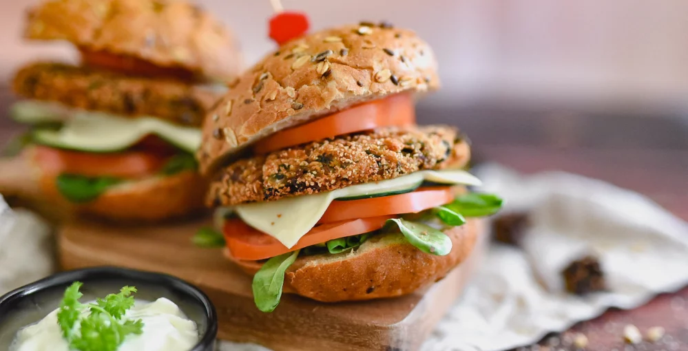 Domači vegetarijanski burgerji za prste si oblizniti! 