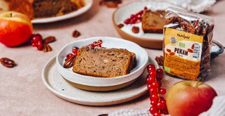 Sočen jabolčni kolač z bučkami - recept za popolno kombinacijo arom