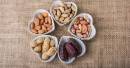 Ljubezen gre skozi želodec - prigrizki za romantični večer