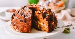 Carrot cake kuglof je kralj razkošne velikonočne mize!