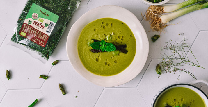 Naj se v vaši kuhinji zeleno kuha , tukaj je naša pomladna juha!