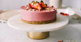 Presna jagodna torta