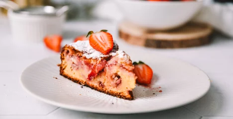 Poskusite odlično jagodno torto brez glutena