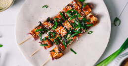 Tofu ražnjiče Teriyaki vzljubil bo gurman vsak!