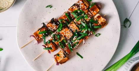 Tofu ražnjiče Teriyaki vzljubil bo gurman vsak!