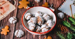 Gingerbread amaretti razpokančki