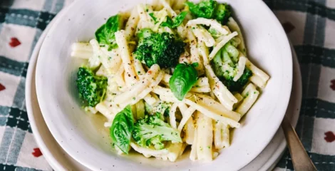 Tahini pasta z limono in brokolijem – instashop