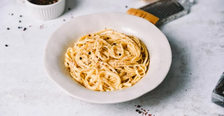 Testenine cacio e pepe
