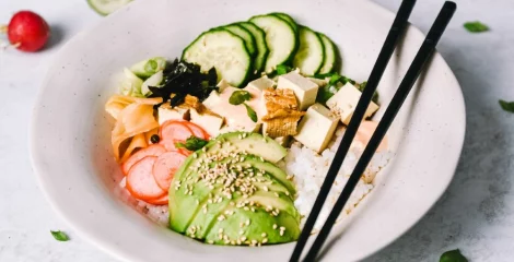 Sushi skleda s tofujem – instashop