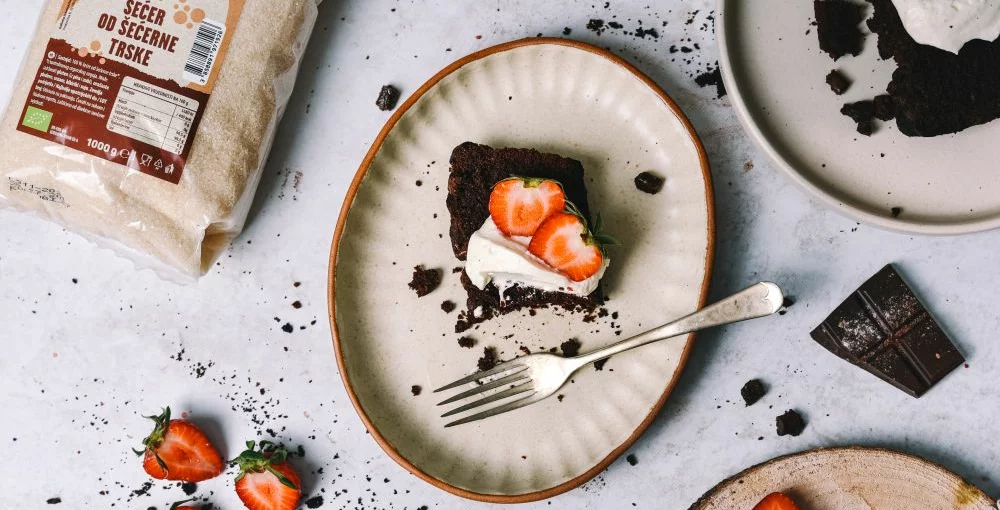 Brownie bread s smetano in jagodami