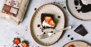 Brownie bread s smetano in jagodami