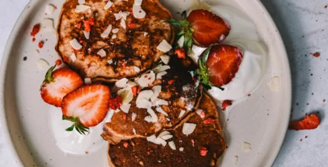 Palačinke z jagodami in banano – instashop