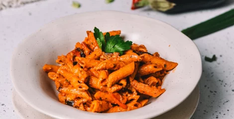 Testenine v omaki iz pečene zelenjave – instashop