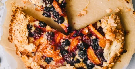 Frangipane z borovnicami in marelicami – instashop