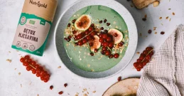 Detox smoothie bowl