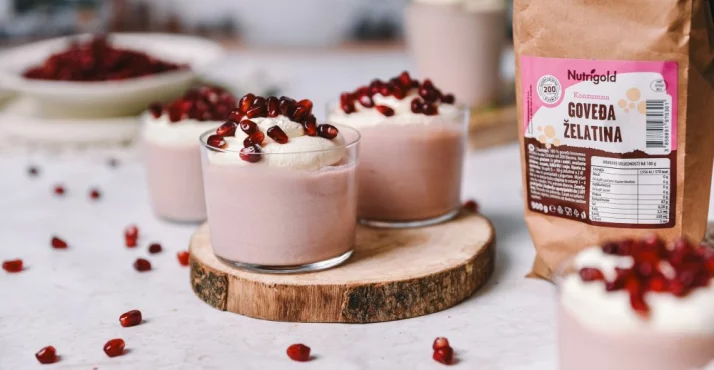 Hitro, osvežujoče in brez peke – Mousse iz granatnega jabolka je naš novi hit sezone!