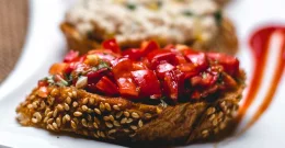 Slavni vegani so nam zaupali svoje najljubše jedi – tukaj so recepti!