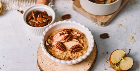 Recept za kašo s kvinojo, ki jo je pripravila YumYumParadise.