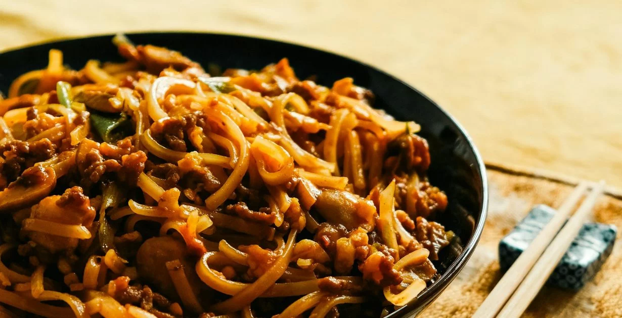 Nimate časa? 5 azijskih sestavin, ki rešijo večerjo v 15 minutah