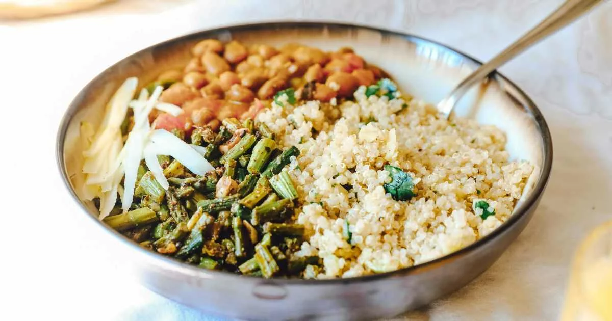 Kvinoja na jedilniku? 8 prepričljivih razlogov – eden te bo navdušil!