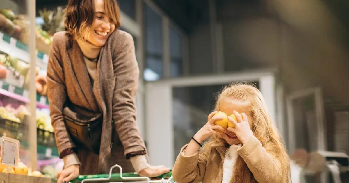 Hrana v središču Black Friday mrzlice: kako pametno nakupovati in obenem prihraniti!