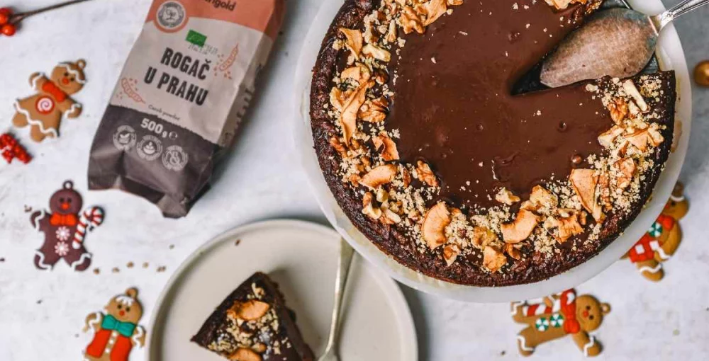 Kolač iz rožiča in jabolk