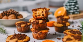Crumble mafini s čokolado in pomarančo za predah s stilom.